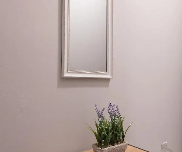 Thess Puzzle Apartment