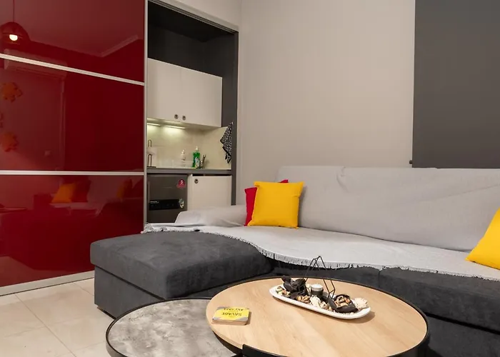 Thess Puzzle Apartment *