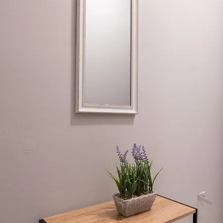 Thess Puzzle Apartment